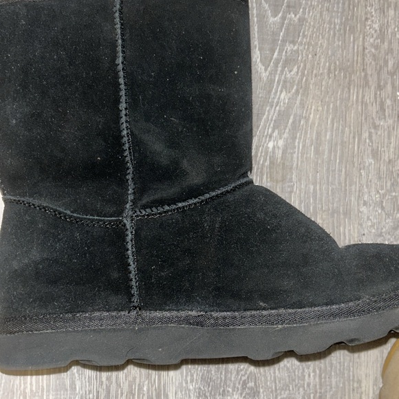 NEW! Grab THESE!! UGG  style CLASSIC BLACK BOOTS SIZE US 5 - Picture 3 of 9